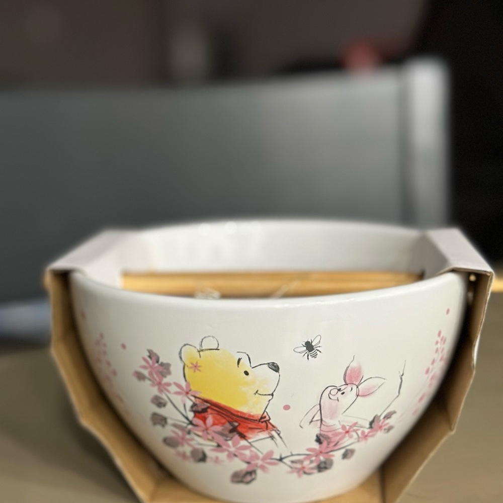 *NWT* Disney Winnie the Pooh Ramen Bowl with Chopsticks
